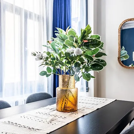 Stylish Urban Oasis 2 Min To Galata Tower Lejlighed